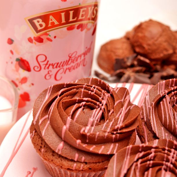 Капкейк с Baileys Strawberries & Cream