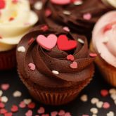 Six Cupcakes for Love for Valentine’s Day