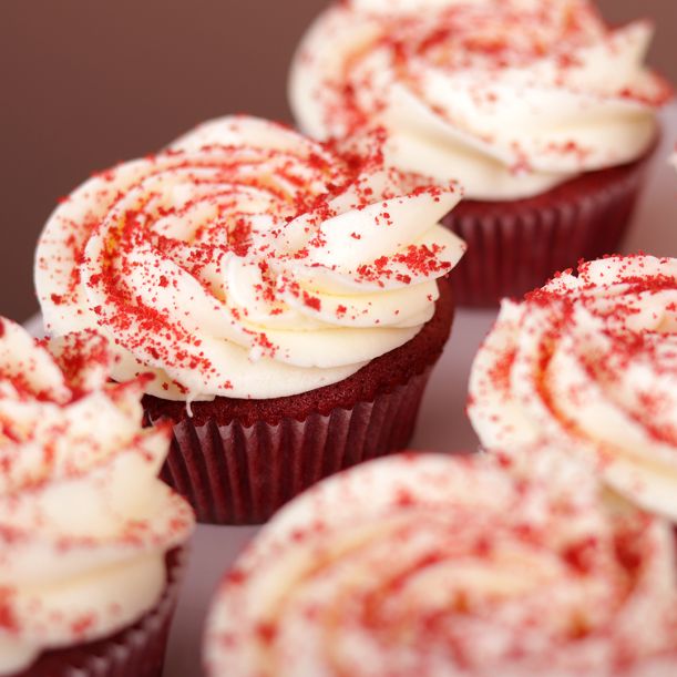 Velvet Dozen Cupcake Set