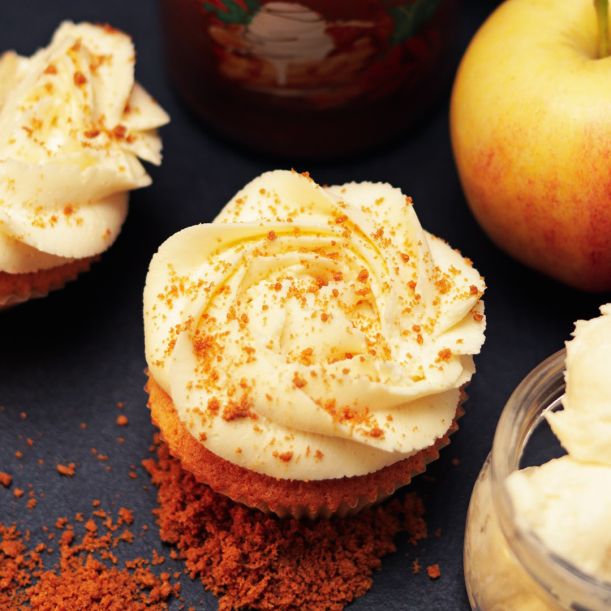 Apple Pie Cupcake with Baileys Apple Pie