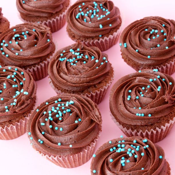24 Mini Cocoa Cupcakes