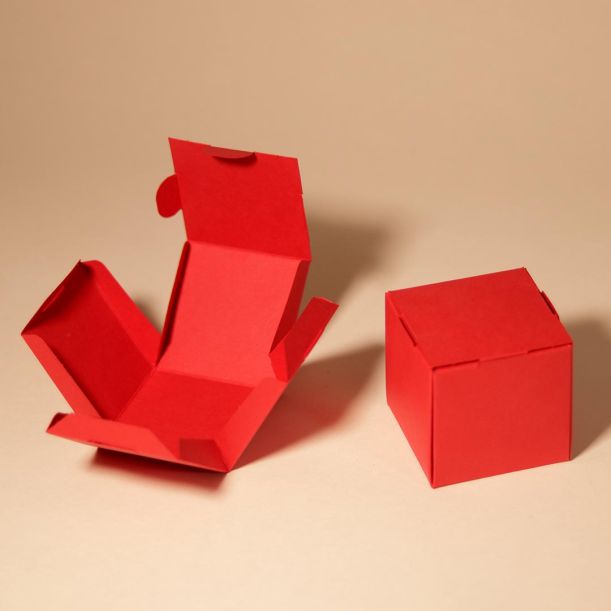 6 red single cupcake boxes