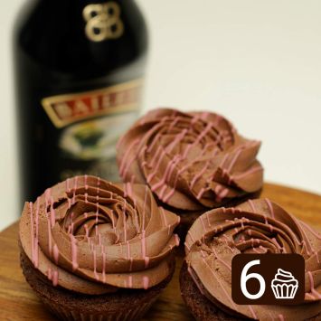 Cocoa and Strawberry Cupcake with Baileys Box