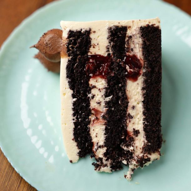 Chocolate Cake with Mascarpone and Cherries