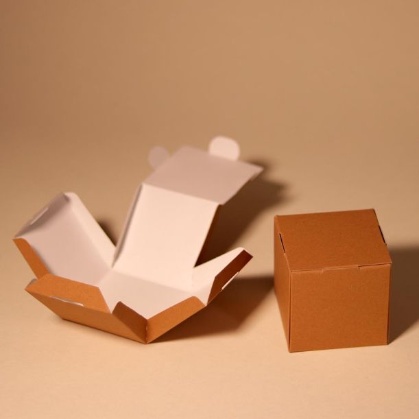 12 cardboard boxes for one cupcake or muffin