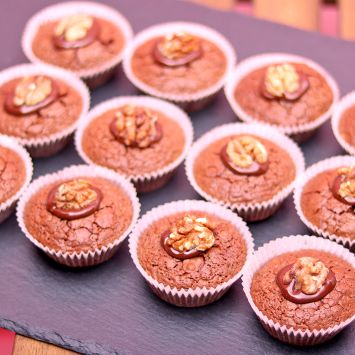 12 Brownies with Walnuts Set