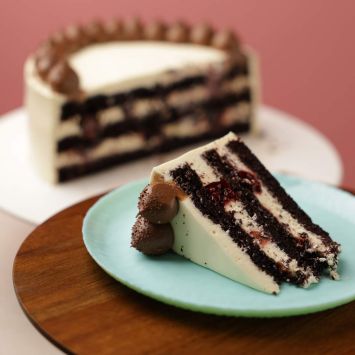 Chocolate Cake with Mascarpone and Cherries