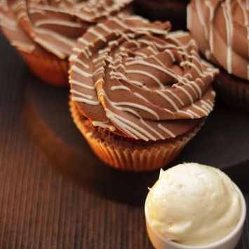 Cocoa and White Chocolate Mousse Cupcake.