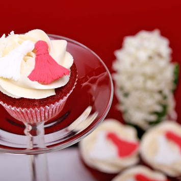 6 Red Velvet Cupcake Martenitsi