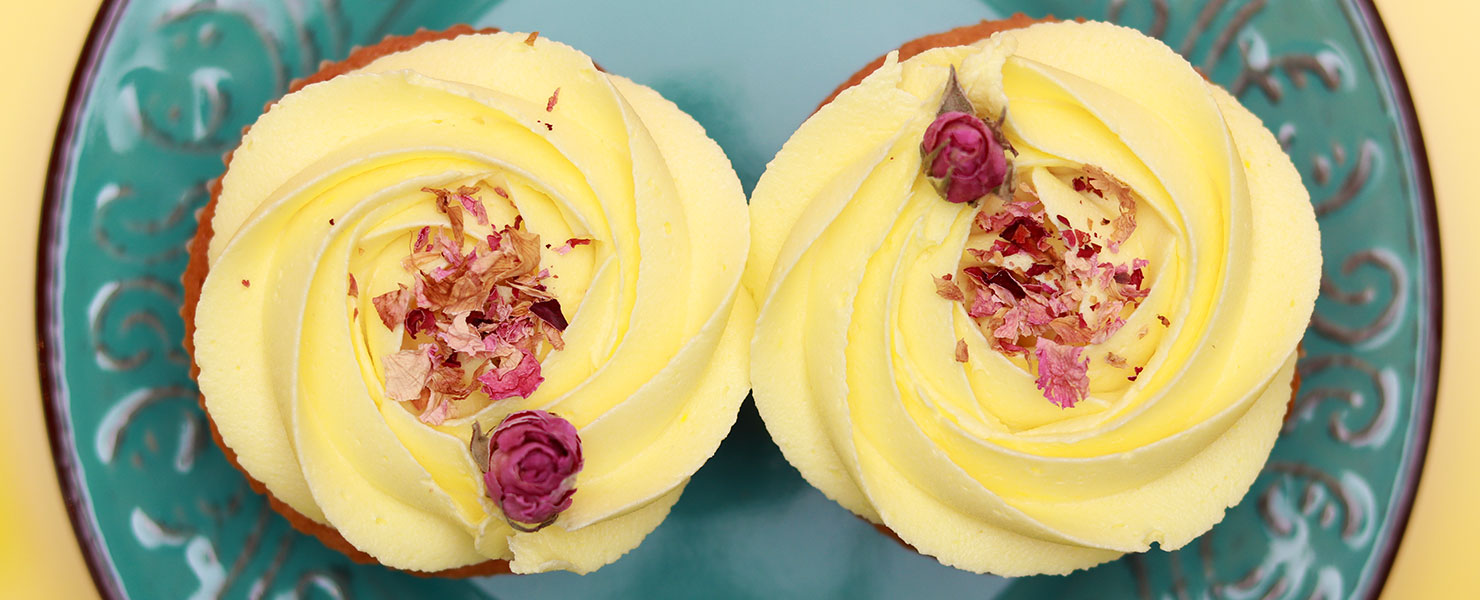 Сладкиши Рози за 8 Март